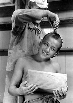 かっこよくしてくれよ! まかせとけ!